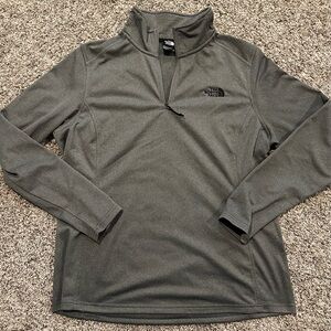 The North Face women’s 1/4 zip pullover size XL